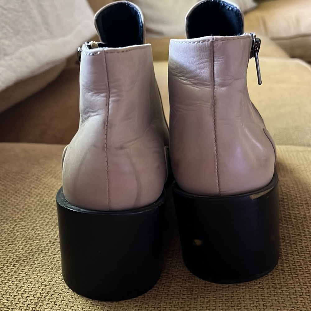 Design Lab light taupe ankle boot - Picture 2 of 7